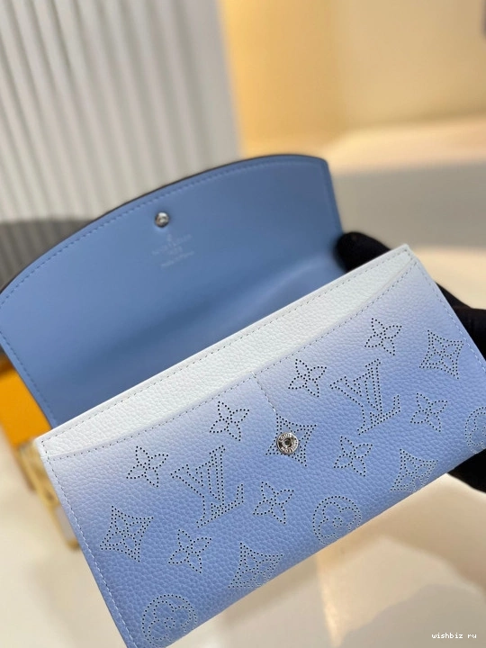 WIS VUITTON WALLET LOUIS IRIS 0128